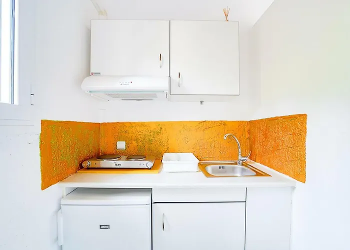 Art Kefalonia 게스트하우스 3*