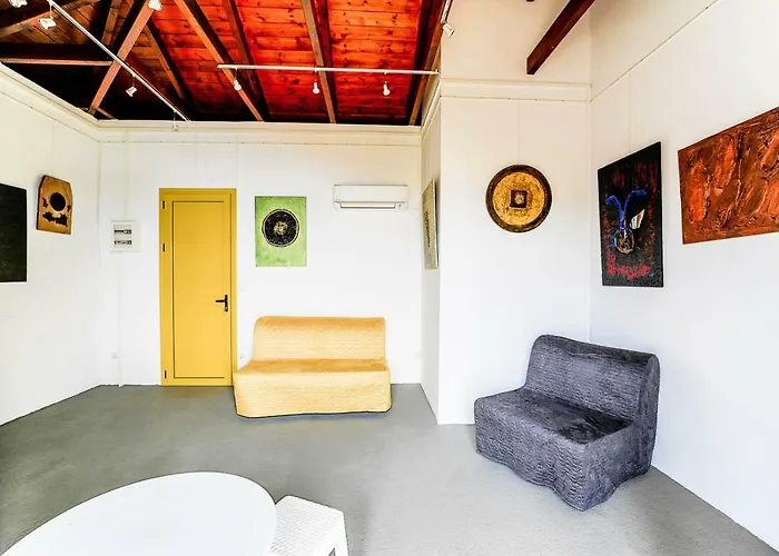 Art Kefalonia 게스트하우스 3*