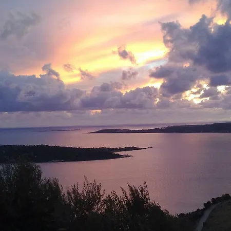 Art Kefalonia Πανσιόν Δαυγάτα